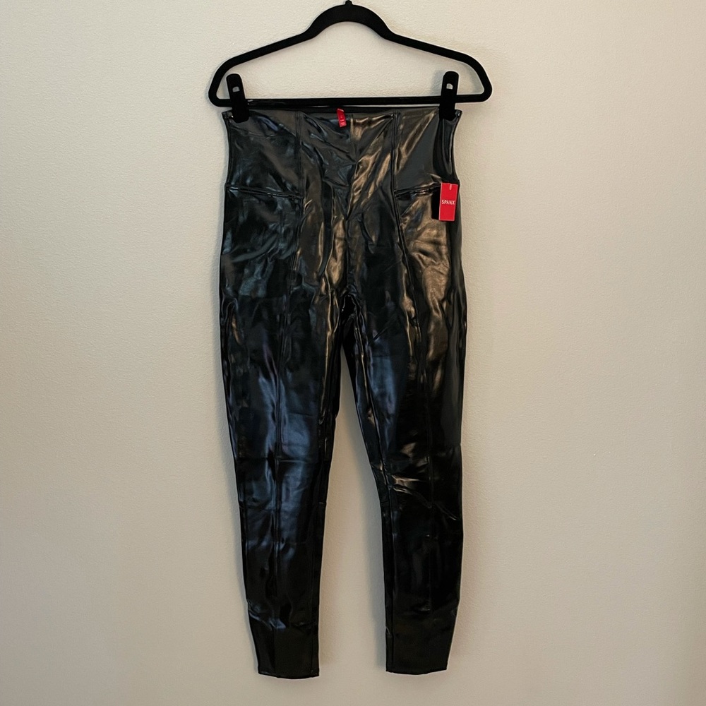 Spanx black patent pleather leggings, NEVER WORN/sz L